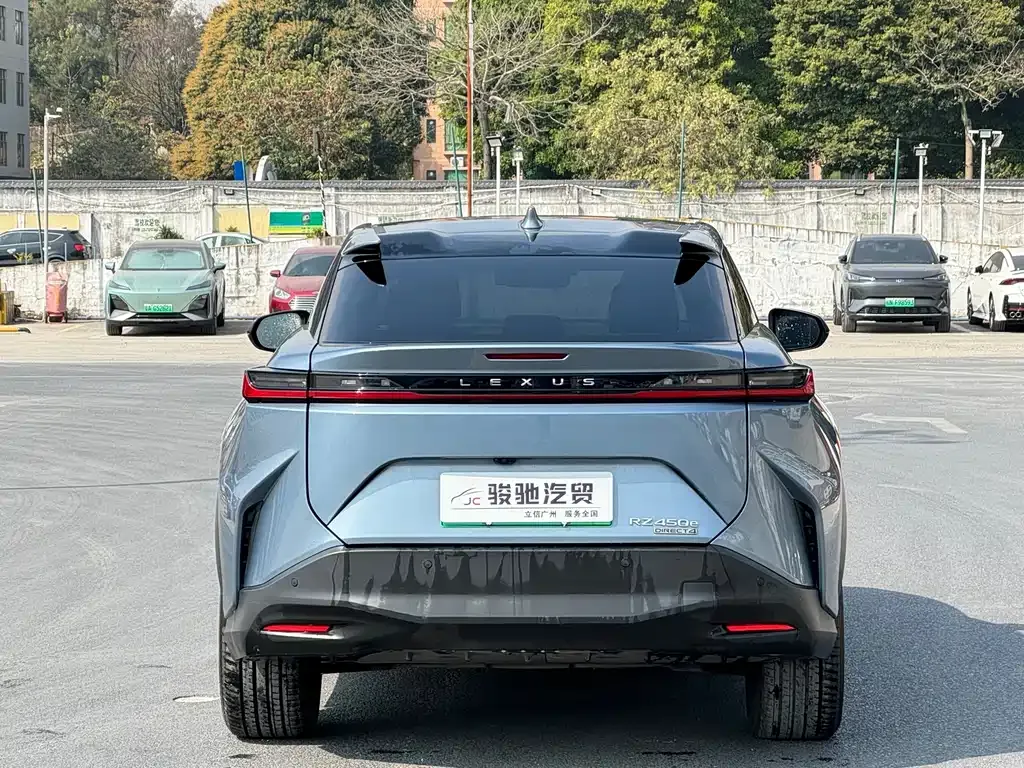 Lexus RZ — фото 6