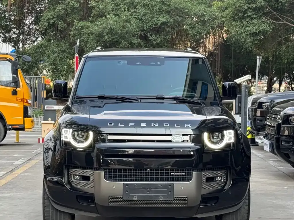 Land Rover Defender — фото 9