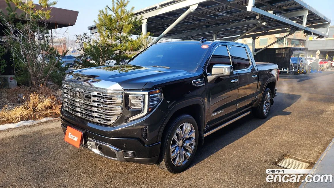 GMC Sierra — фото 1