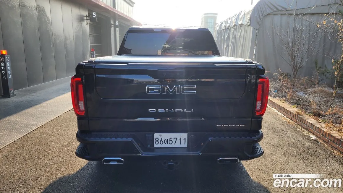 GMC Sierra — фото 6