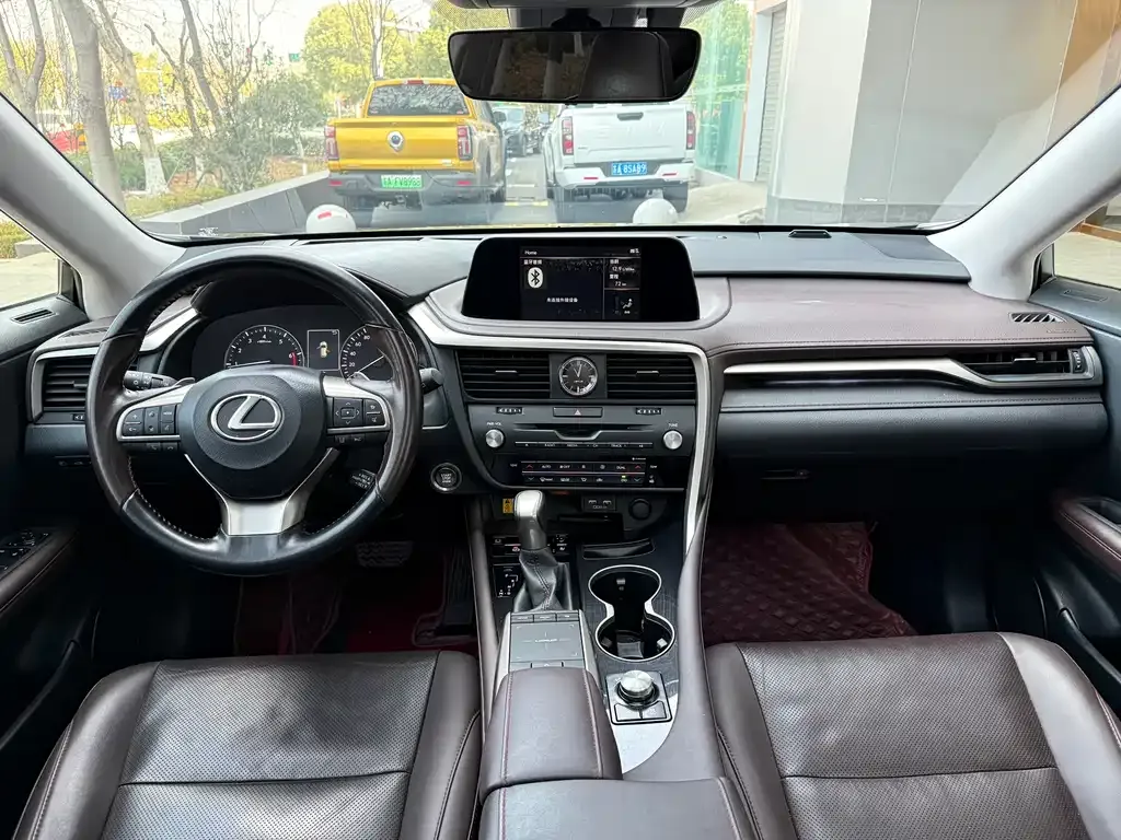 Lexus RX — фото 10