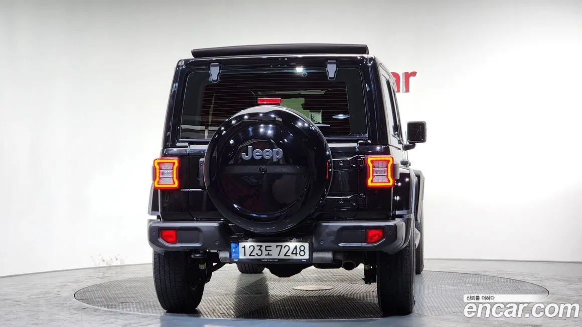 Jeep Wrangler — фото 2