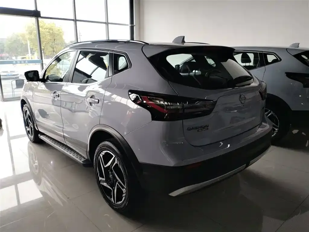 Nissan Qashqai — фото 9