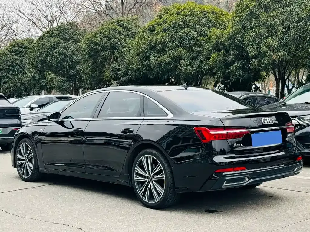 Audi A6L — фото 4