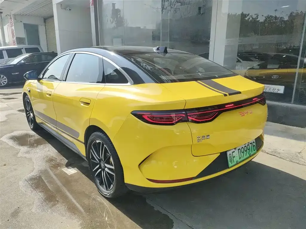 BYD Qin L — фото 4