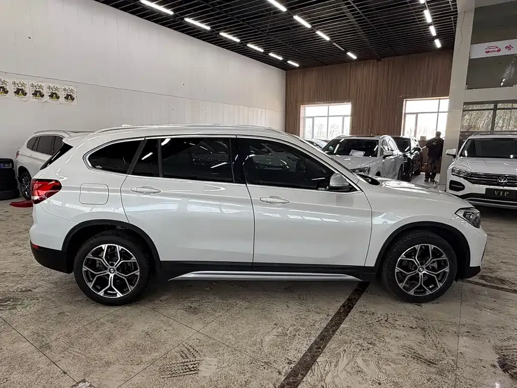 BMW X1 — фото 3