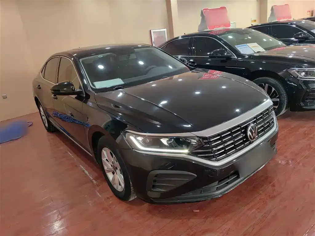 Volkswagen Passat — фото 3