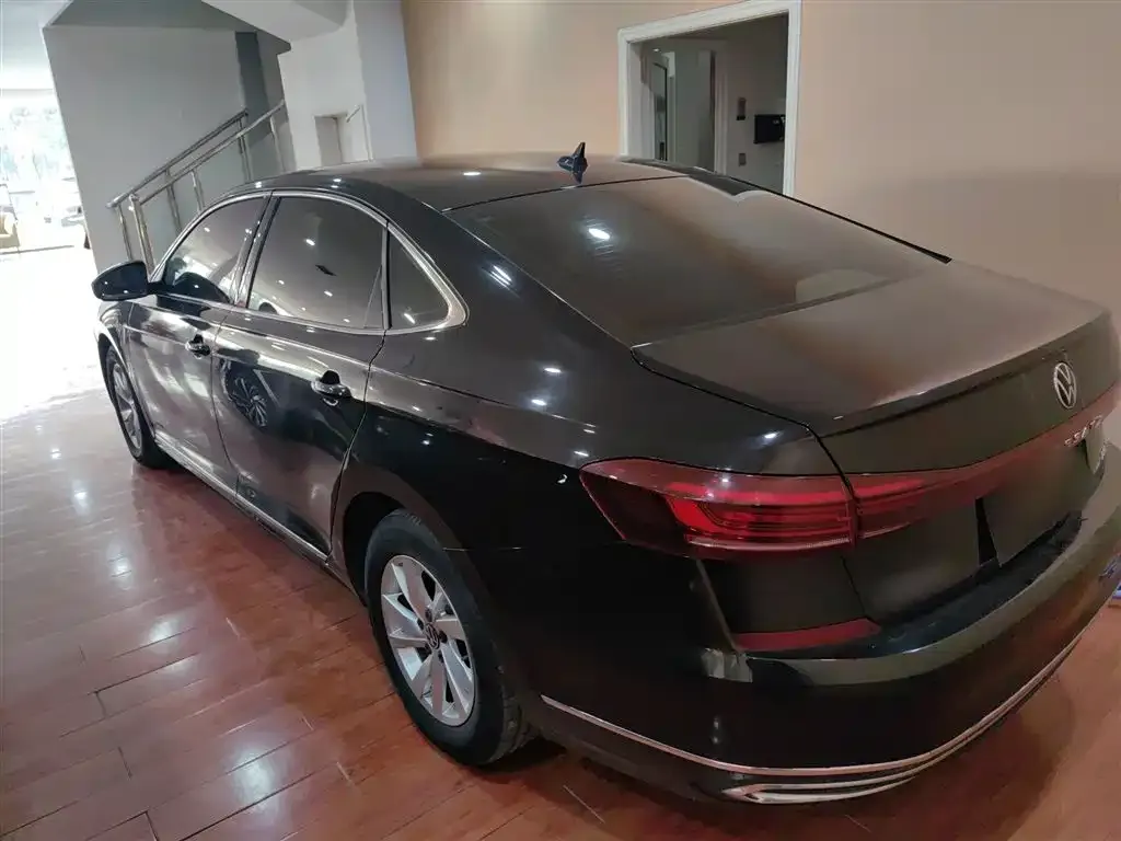 Volkswagen Passat — фото 9
