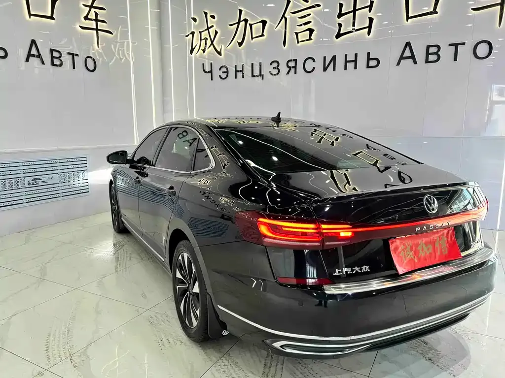 Volkswagen Passat — фото 6