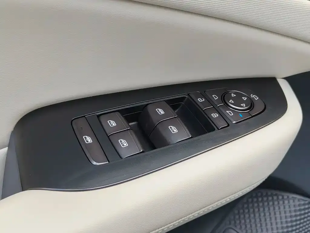BYD Seal 06GT — фото 8