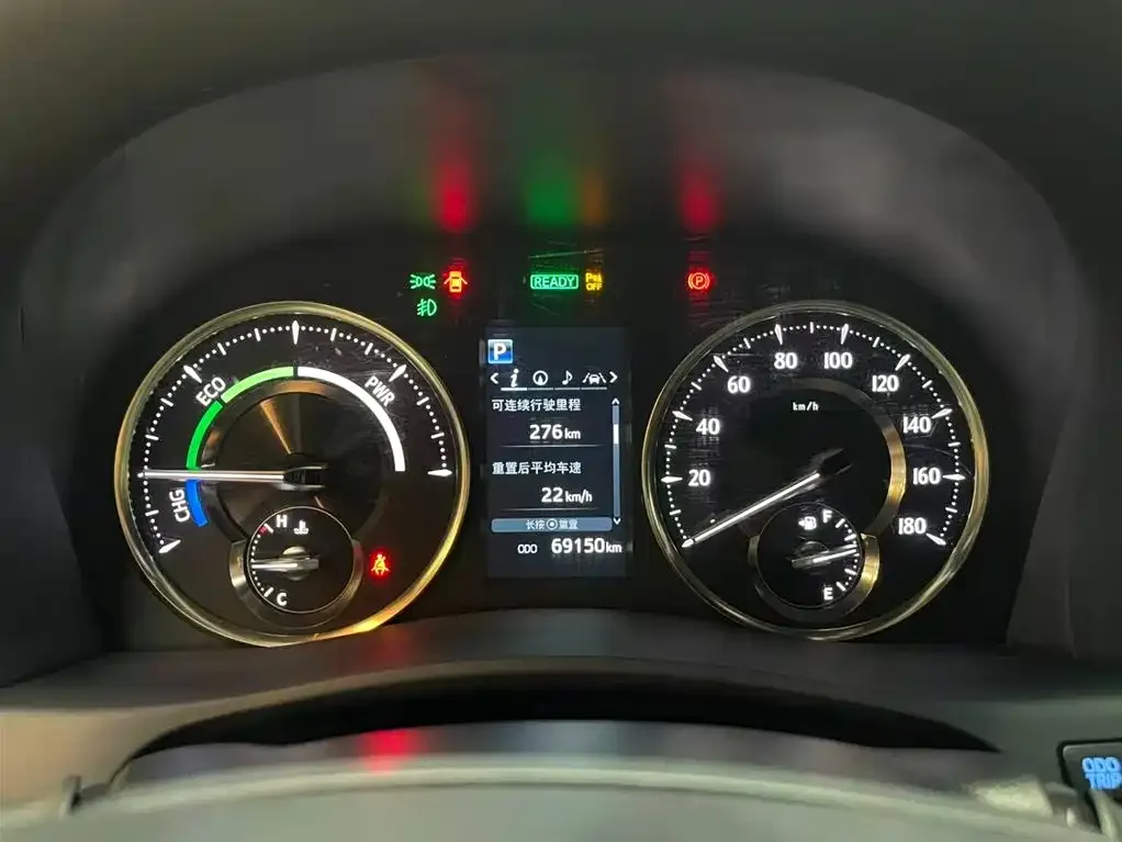 Toyota Alphard — фото 7
