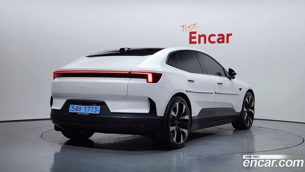 Polestar Polestar 4 — фото 8