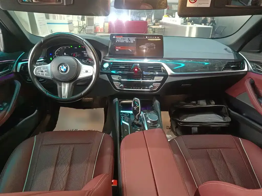 BMW 5 Series — фото 9