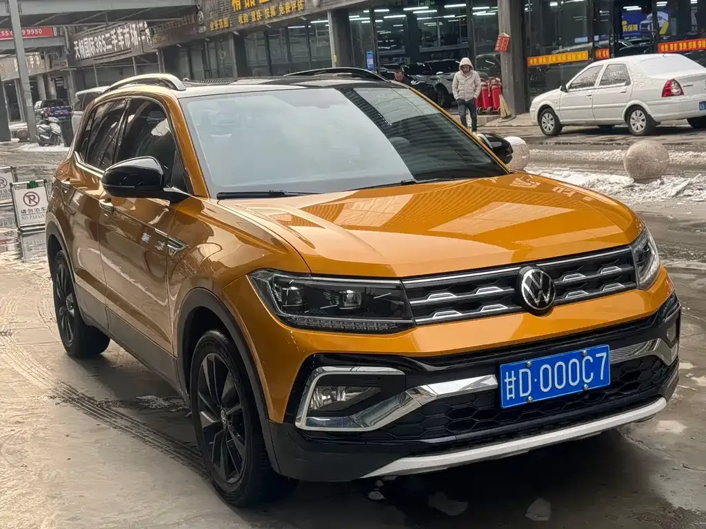 Volkswagen T-Cross — фото 10
