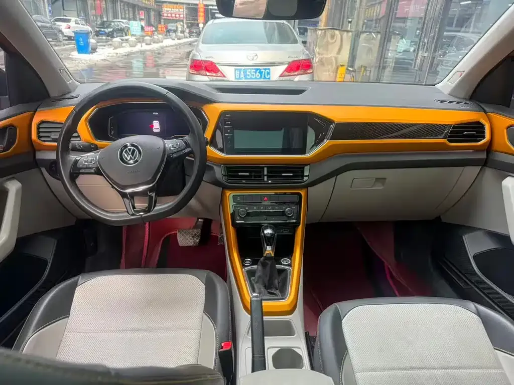 Volkswagen T-Cross — фото 5