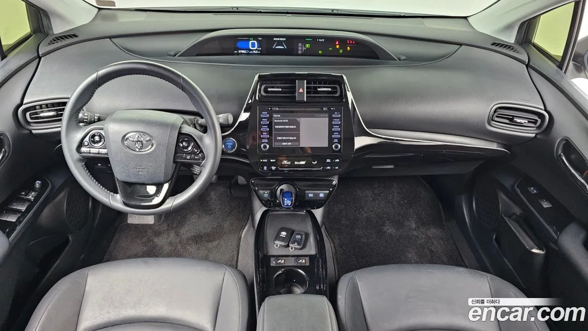 Toyota Prius — фото 8