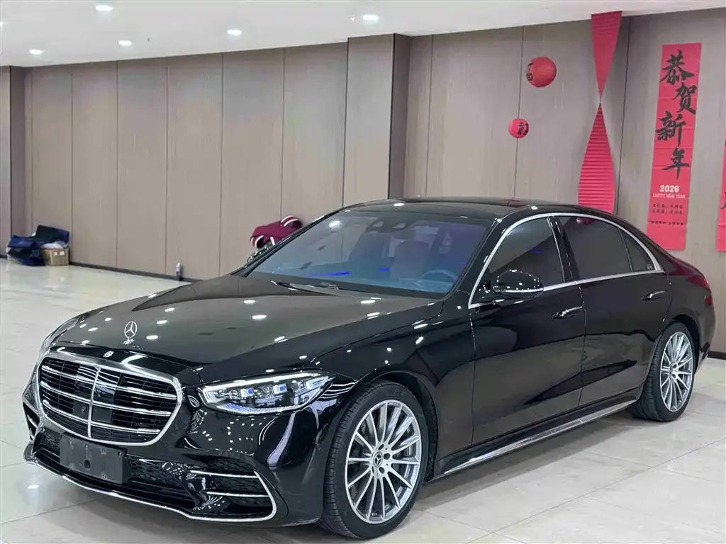Mercedes-Benz S-Class — фото 1