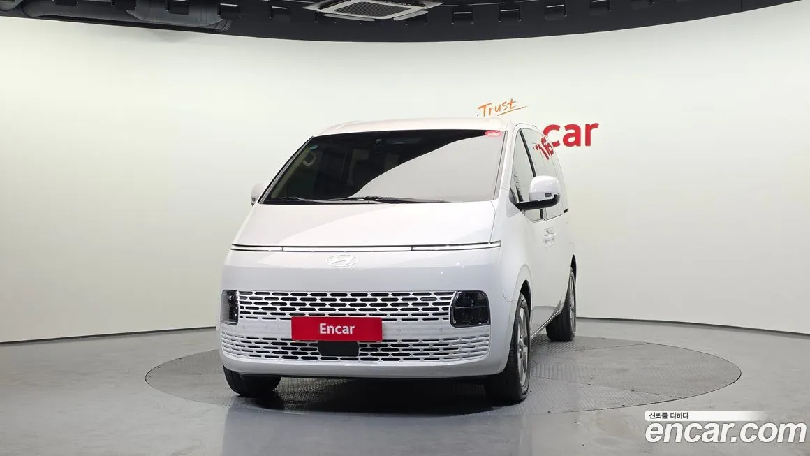 Hyundai Staria — фото 3