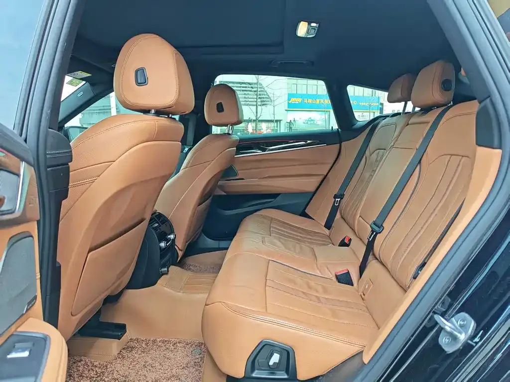 BMW 6 Series GT — фото 2