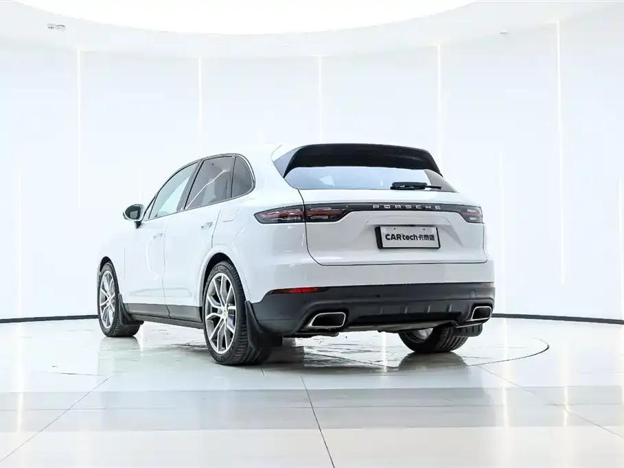 Porsche Cayenne Hybrid — фото 4