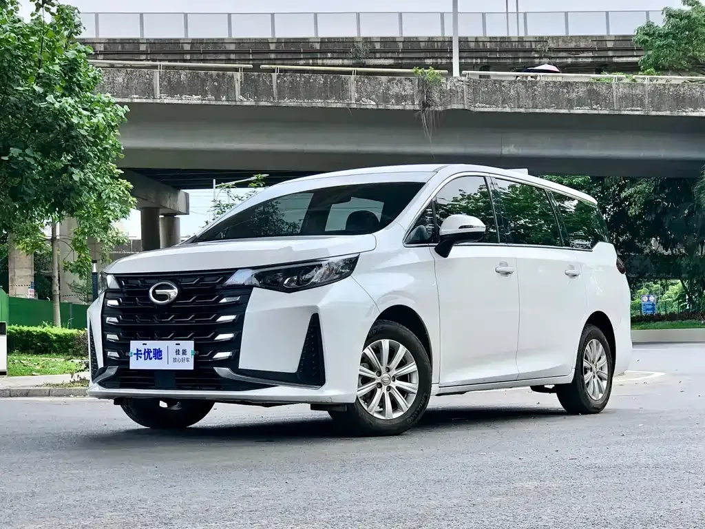 GAC Motor Trumpchi M6 — фото 1