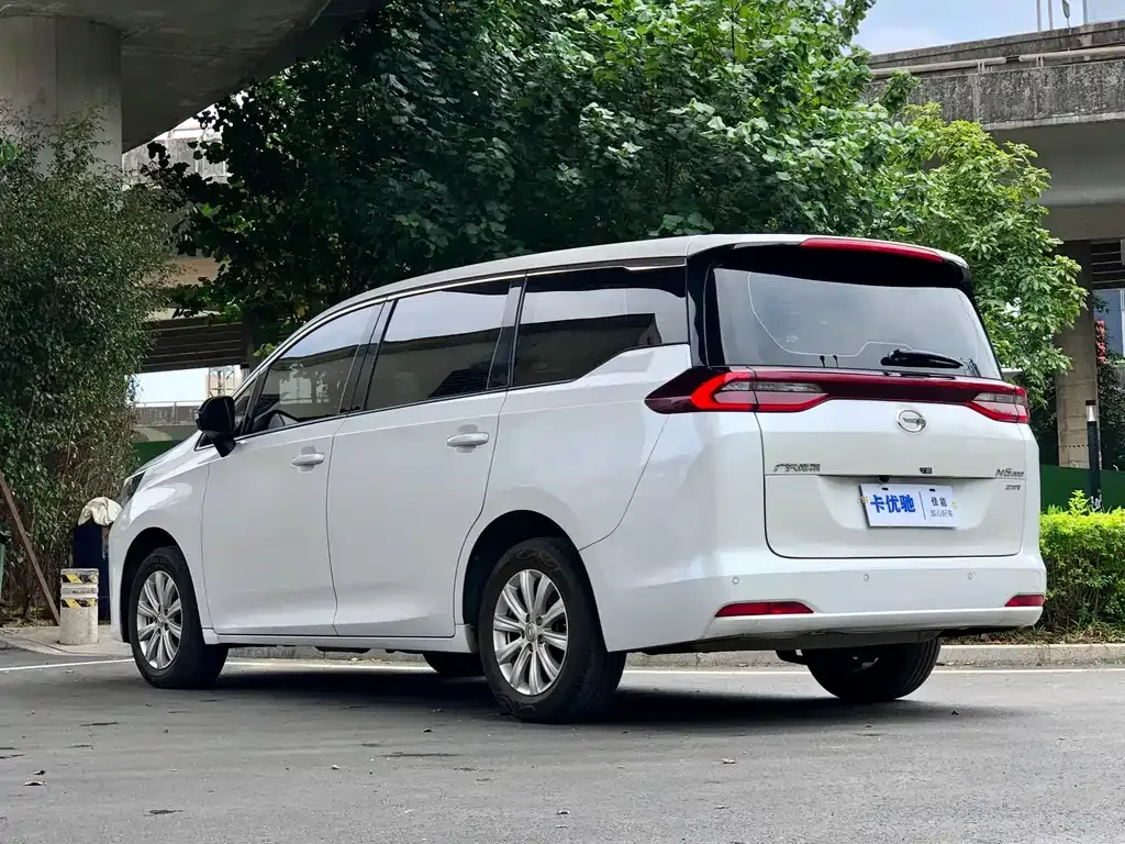 GAC Motor Trumpchi M6 — фото 10