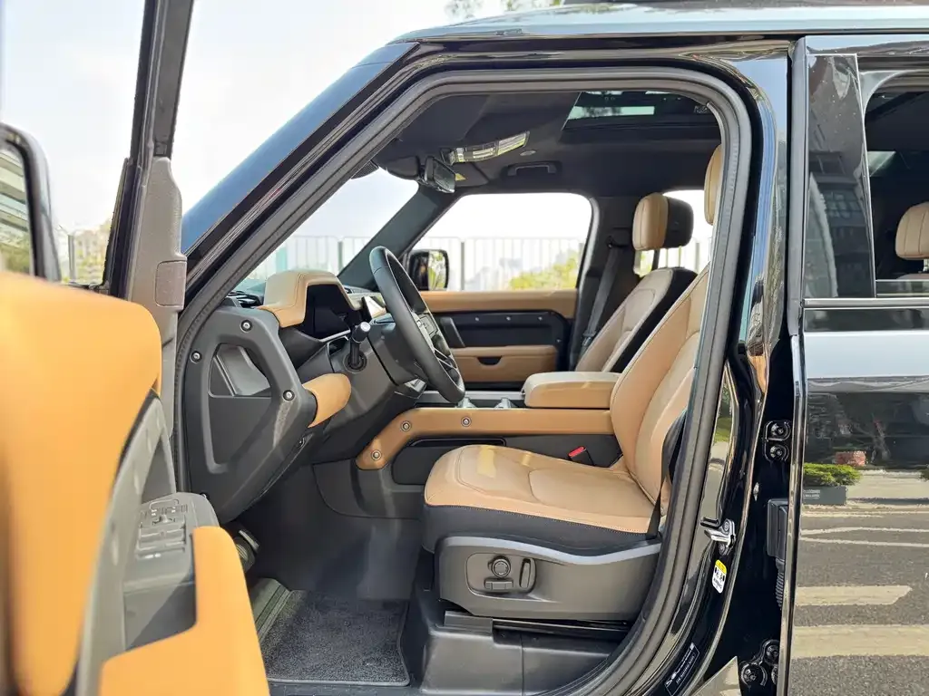 Land Rover Defender — фото 7
