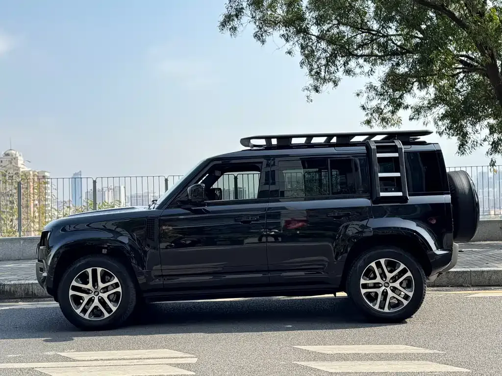 Land Rover Defender — фото 5