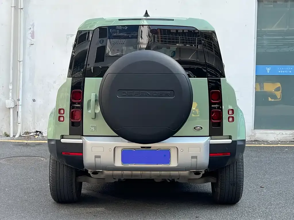 Land Rover Defender — фото 3