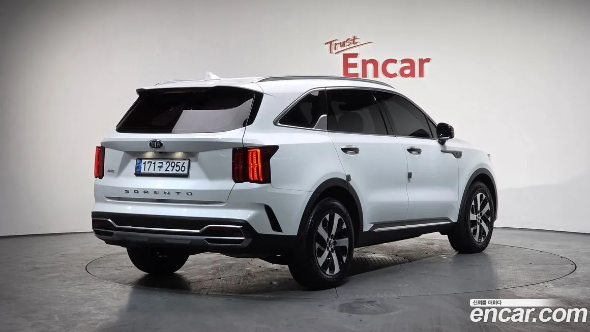 Kia Sorento — фото 4