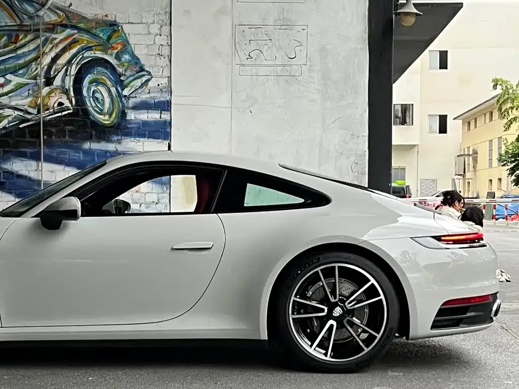 Porsche 911 — фото 6