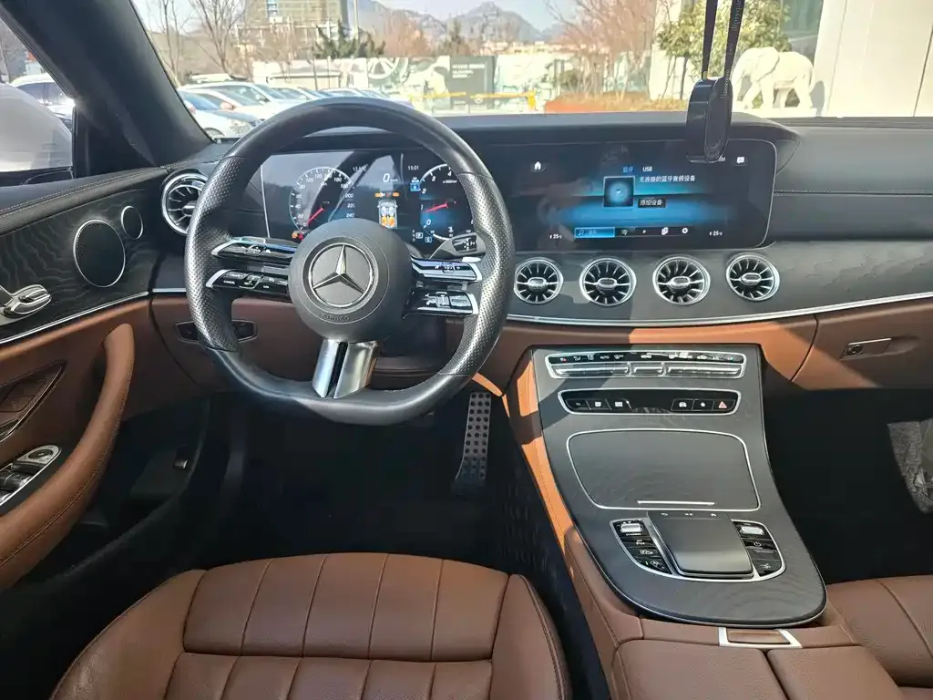 Mercedes-Benz E-Class (Import) — фото 9