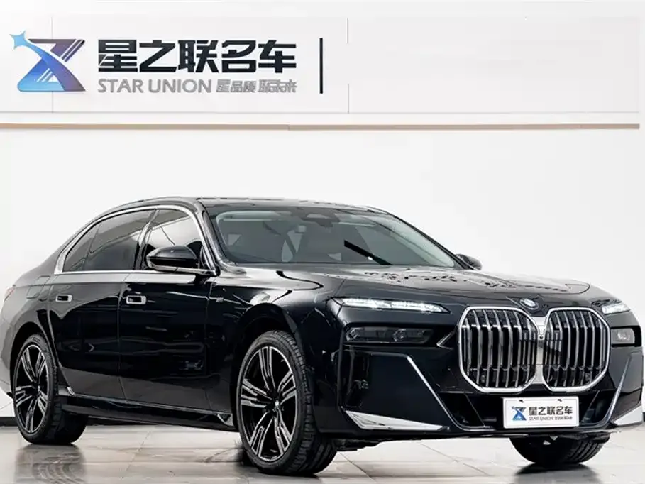 BMW 7 Series — фото 2