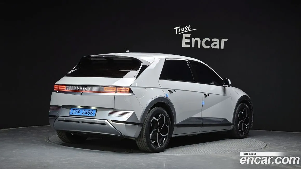 Hyundai Ioniq5 — фото 2