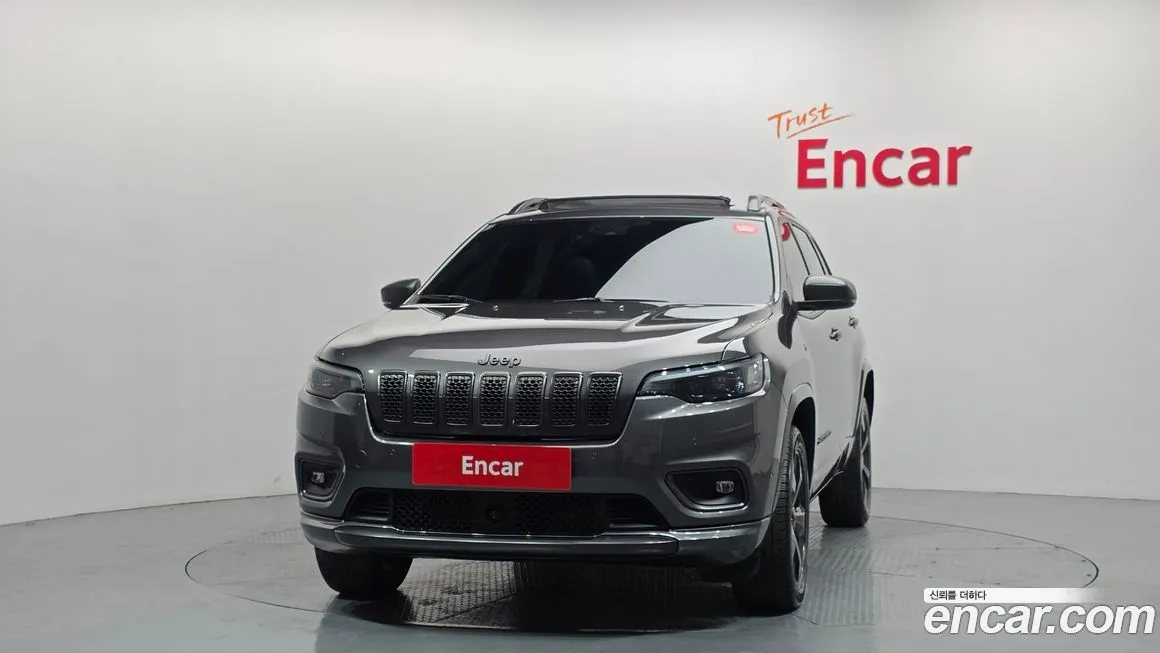 Jeep Cherokee — фото 4
