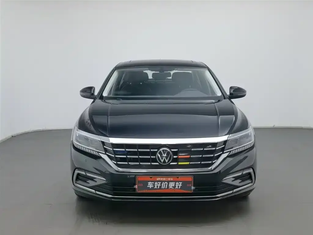 Volkswagen Passat New Energy — фото 8