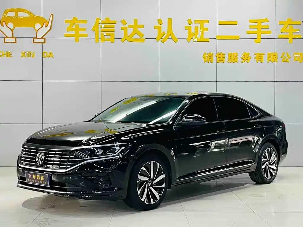 Volkswagen Passat — фото 1