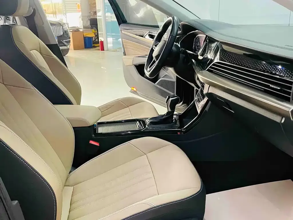 Volkswagen Passat — фото 4