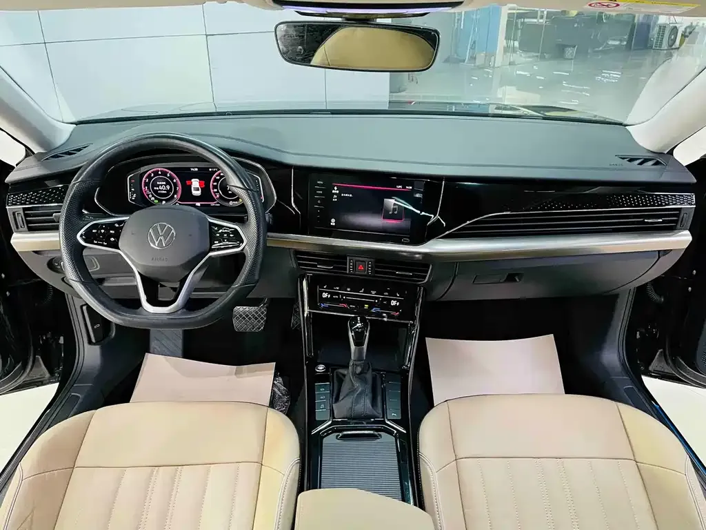 Volkswagen Passat — фото 8