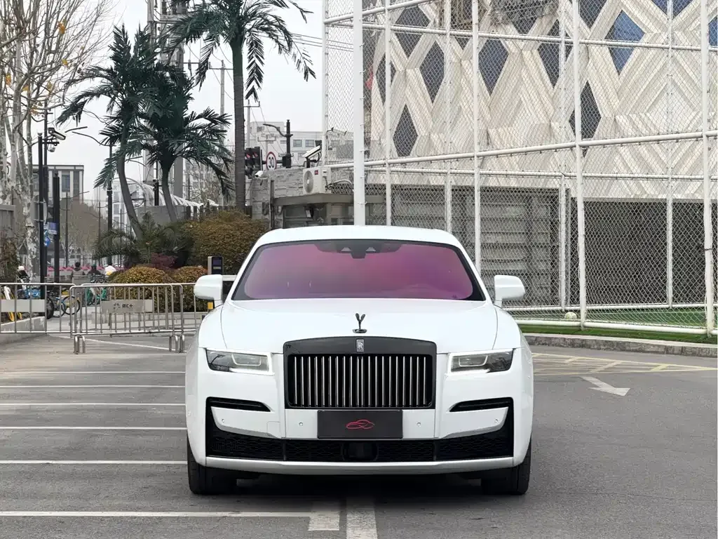 Rolls-Royce Ghost — фото 10
