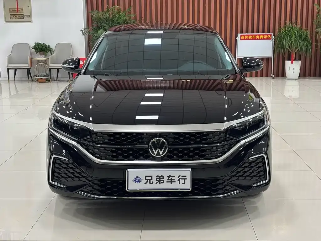 Volkswagen Passat — фото 3