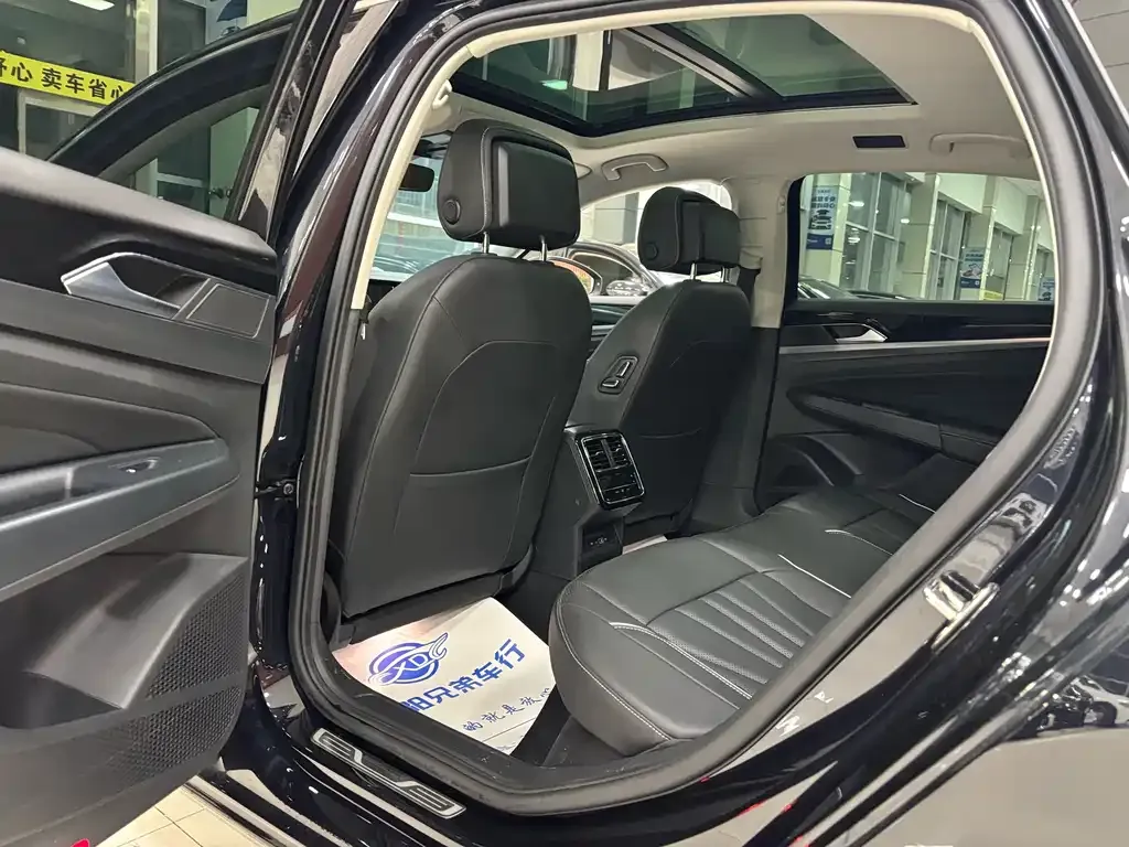 Volkswagen Passat — фото 2