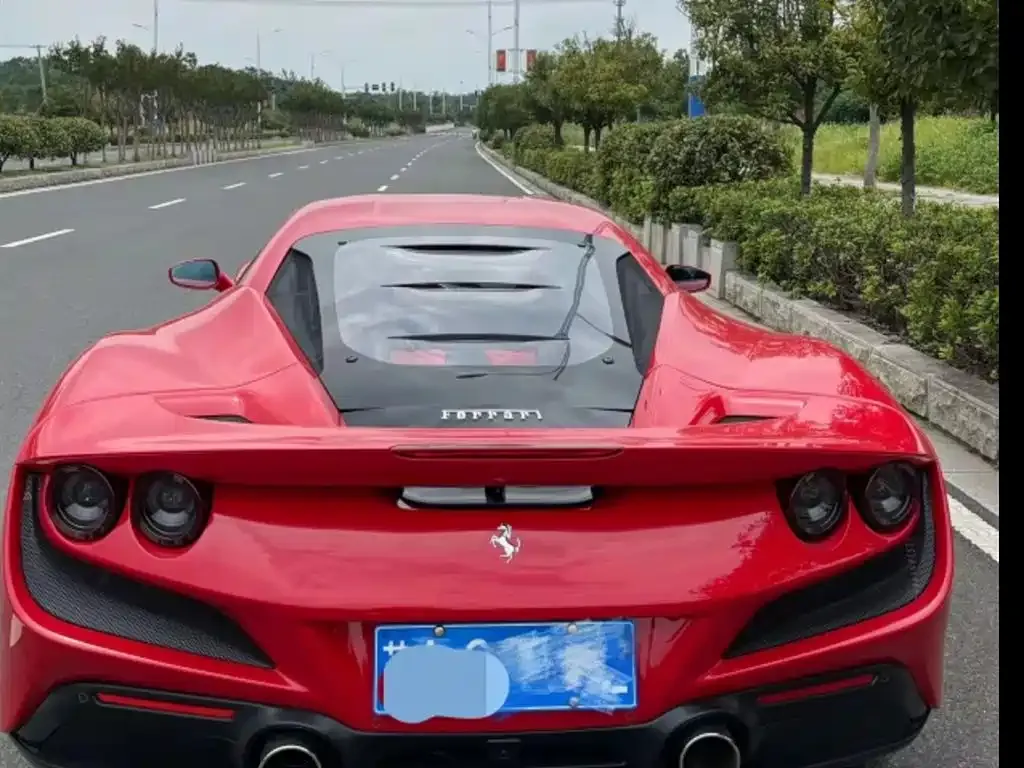 Ferrari F8 — фото 3