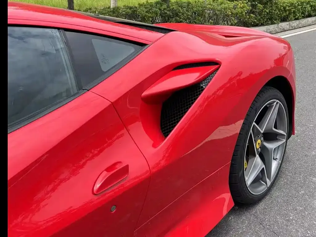 Ferrari F8 — фото 4