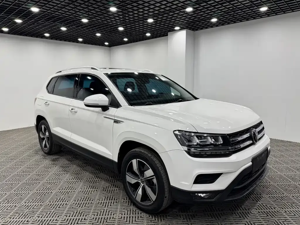 Volkswagen Tharu — фото 5