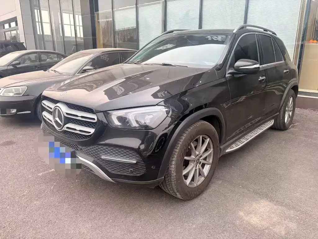 Mercedes-Benz GLE — фото 1