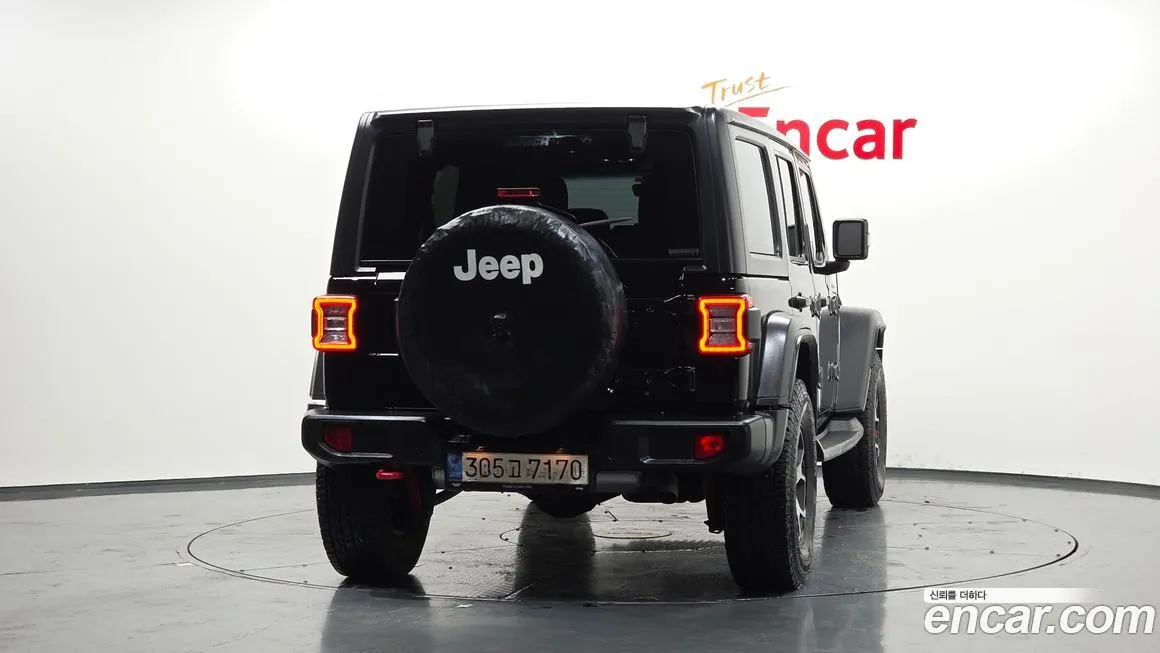 Jeep Wrangler — фото 2