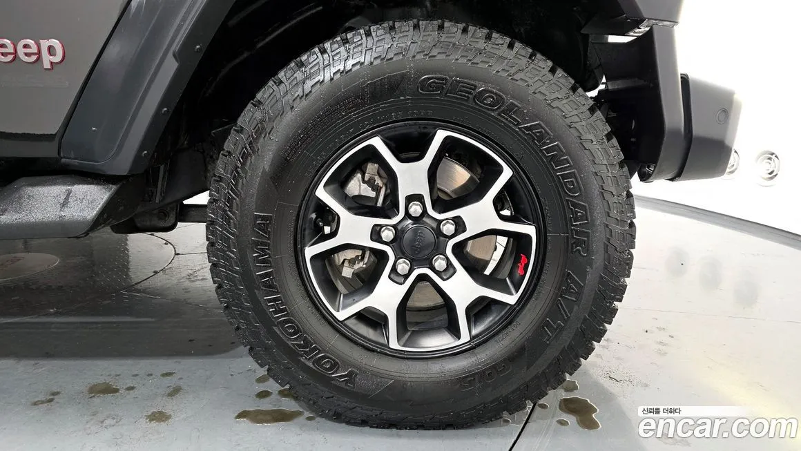 Jeep Wrangler — фото 10