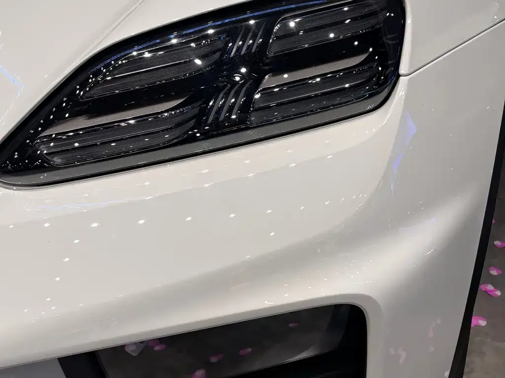 Porsche Macan EV — фото 6