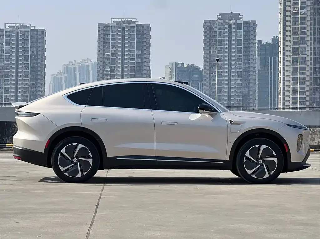 NIO EC7 — фото 8